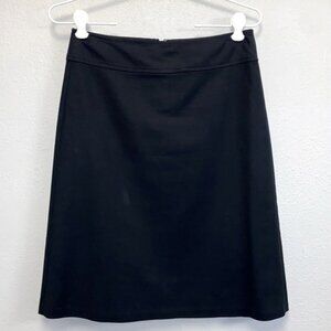 Size 2 Black Lined Stretchy Buisnesscore Pencil Skirt: 4877